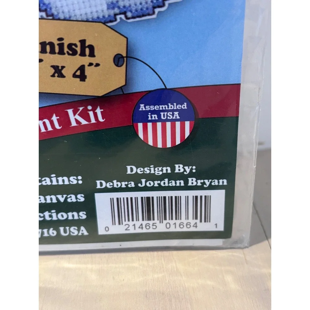Design Works Crafts 1664 Snowmen Plastic‎ Canvas Ornament Kit 14 Count Set of 6
